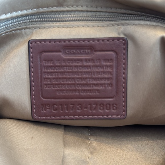 GUC Authentic Coach Purse - Picture 9 of 9